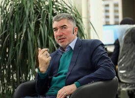 حجاب اجباری؛ فشار مضاعف روی زخم معیشت حجاب اجباری؛ فشار مضاعف روی زخم معیشت