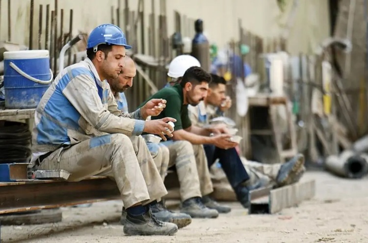 اختلاف تأمین اجتماعی و ادارات کار؛ حقوق کارگران سخت و زیان‌آور در بلاتکلیفی