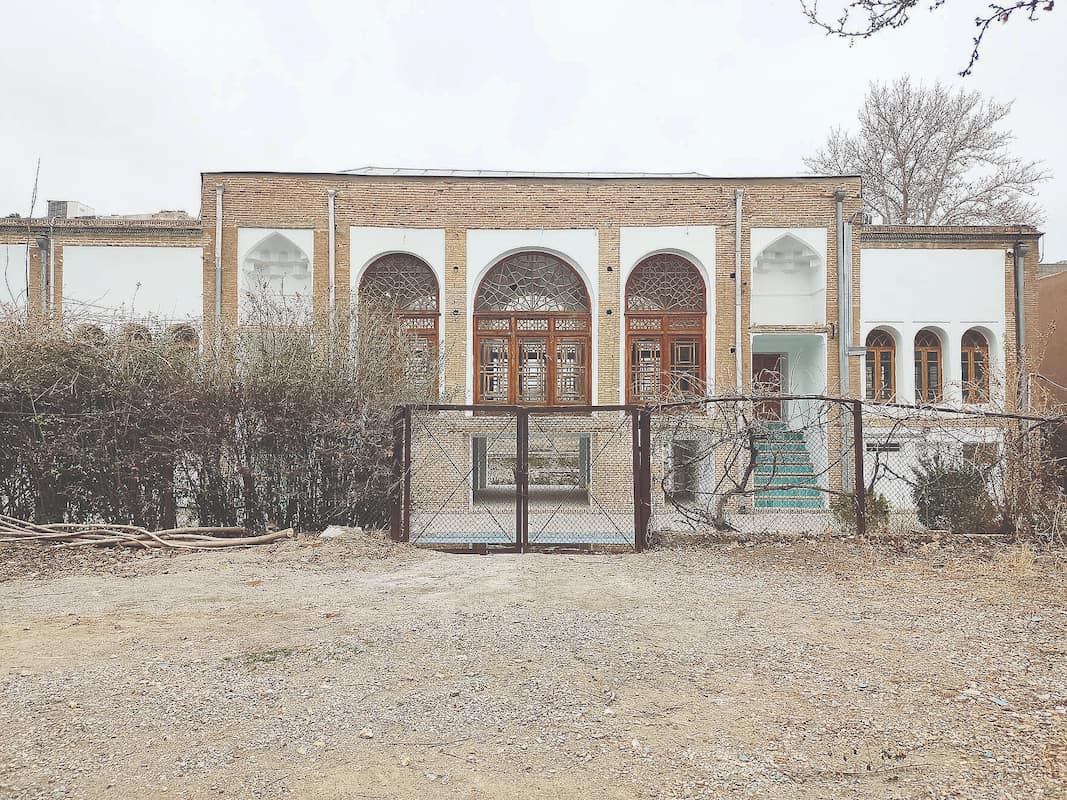 درهای بسته تاریخ