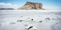 دریاچه ارومیه: بحران پیچیدهای که ۱۴ سال احیا میطلبد دریاچه ارومیه: بحران پیچیدهای که ۱۴ سال احیا میطلبد
