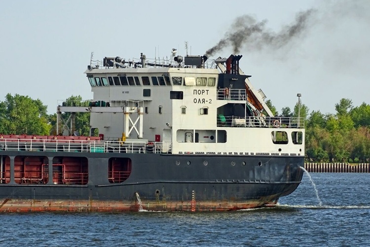 هشدار اوکراین: دو کشتی روسی حامل تسلیحات ایران هدف ما قرار گرفت!