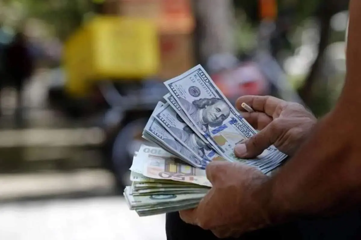 آذر پرالتهاب در بازار ارز؛ اثر مستقیم بر قیمت کالاها و سکه