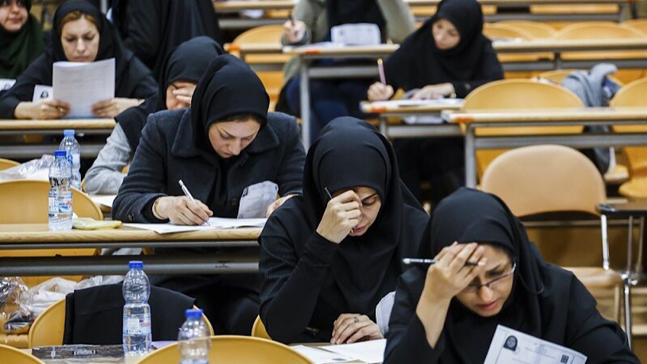 چرخش تقاضا در رشته‌های علوم پزشکی؛ ظرفیت پذیرش دکتری ۱۴۰۴ چه می‌گوید؟