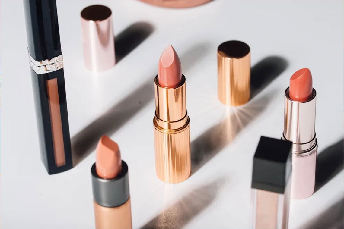 رژلب‌های ارزان، هزینه‌های سنگین برای سلامت؟ هشدار رسمی سازمان غذا و دارو