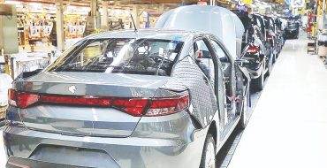 سبقت کم‌سابقه سواری‌های «ایران‌خودرو»