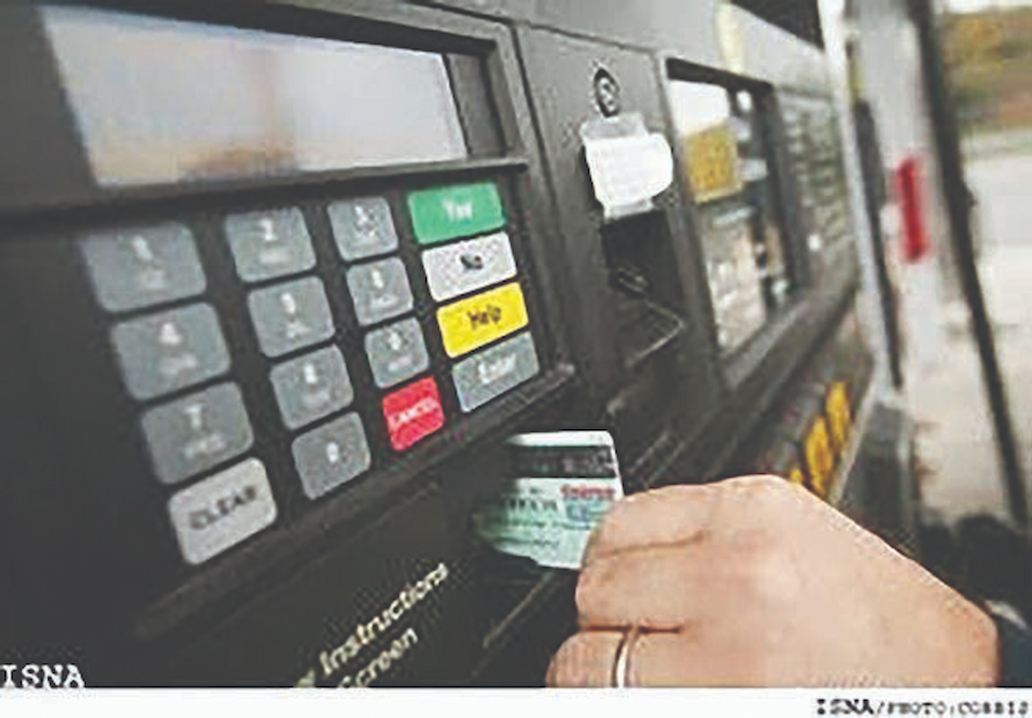 سرنوشت سهمیه بنزین پس‌از انتقال به کارت بانکی