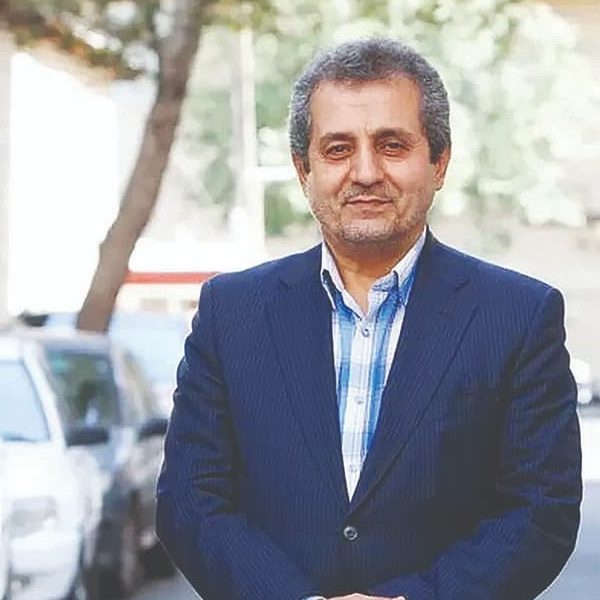 مصائب سیاست‌ورزی غیرحزبی و تریبون‌های یک‌طرفه