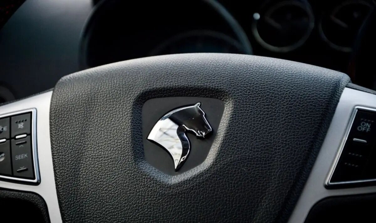 هجوم ۱۰ میلیون نفر به سایت ایران‌خودرو؛ فروش یا فرار از تورم؟