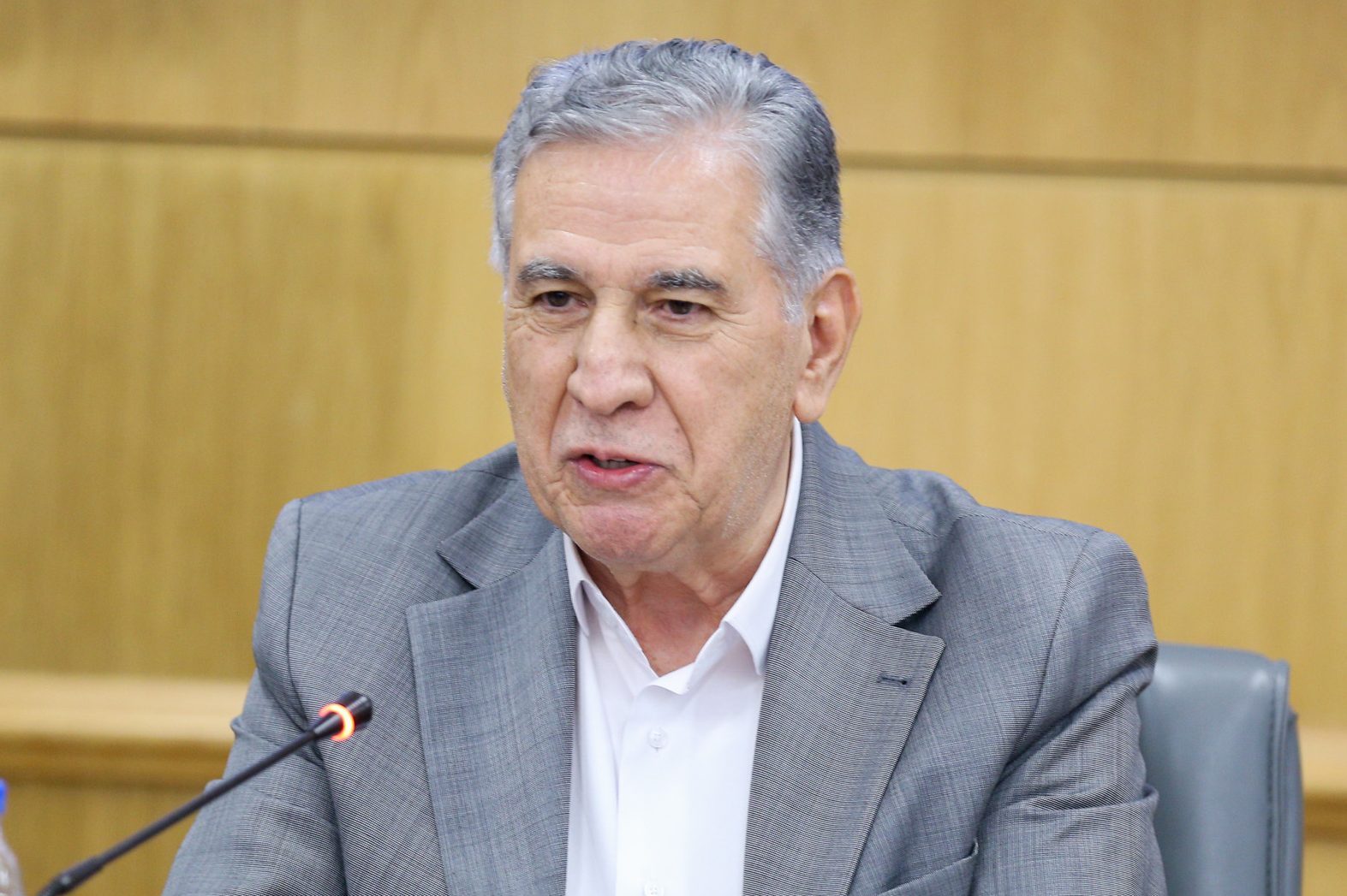 حسن‌زاده: طرح جدید بنزین بدون حاشیه اجرا شد؛ تجربه‌ای موفق برای دولت