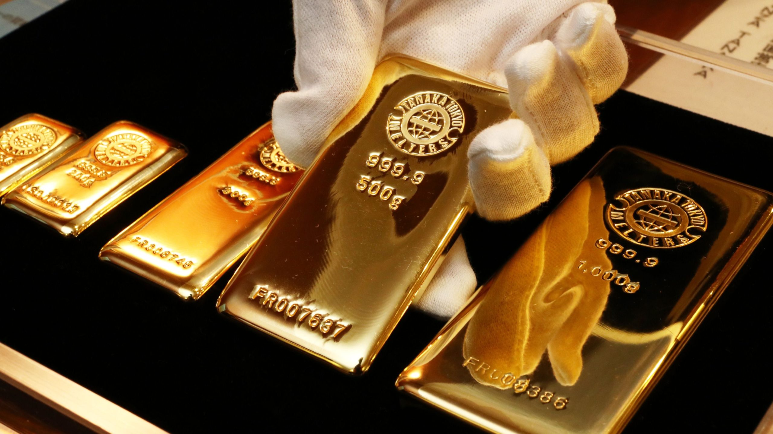 پیش‌بینی گلدمن: قیمت طلا تا پایان ۲۰۲۶ ممکن است به ۴۹۰۰ دلار برسد