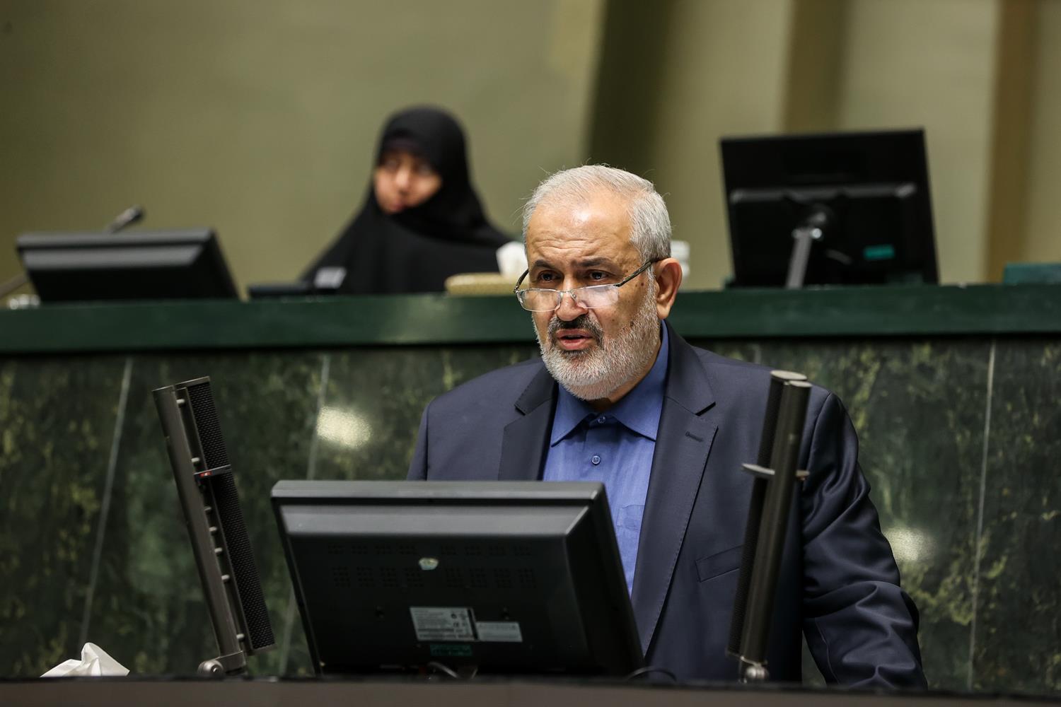 وقتی خشکسالی مرز نمی‌شناسد؛ وزیر نیرو از همکاری آبی با همسایه‌ها می‌گوید