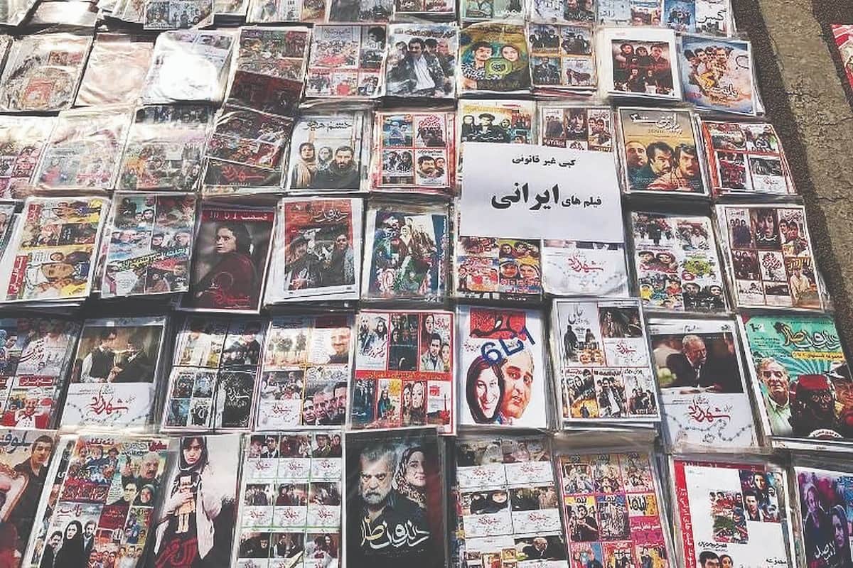 قاچاق از درون سینما