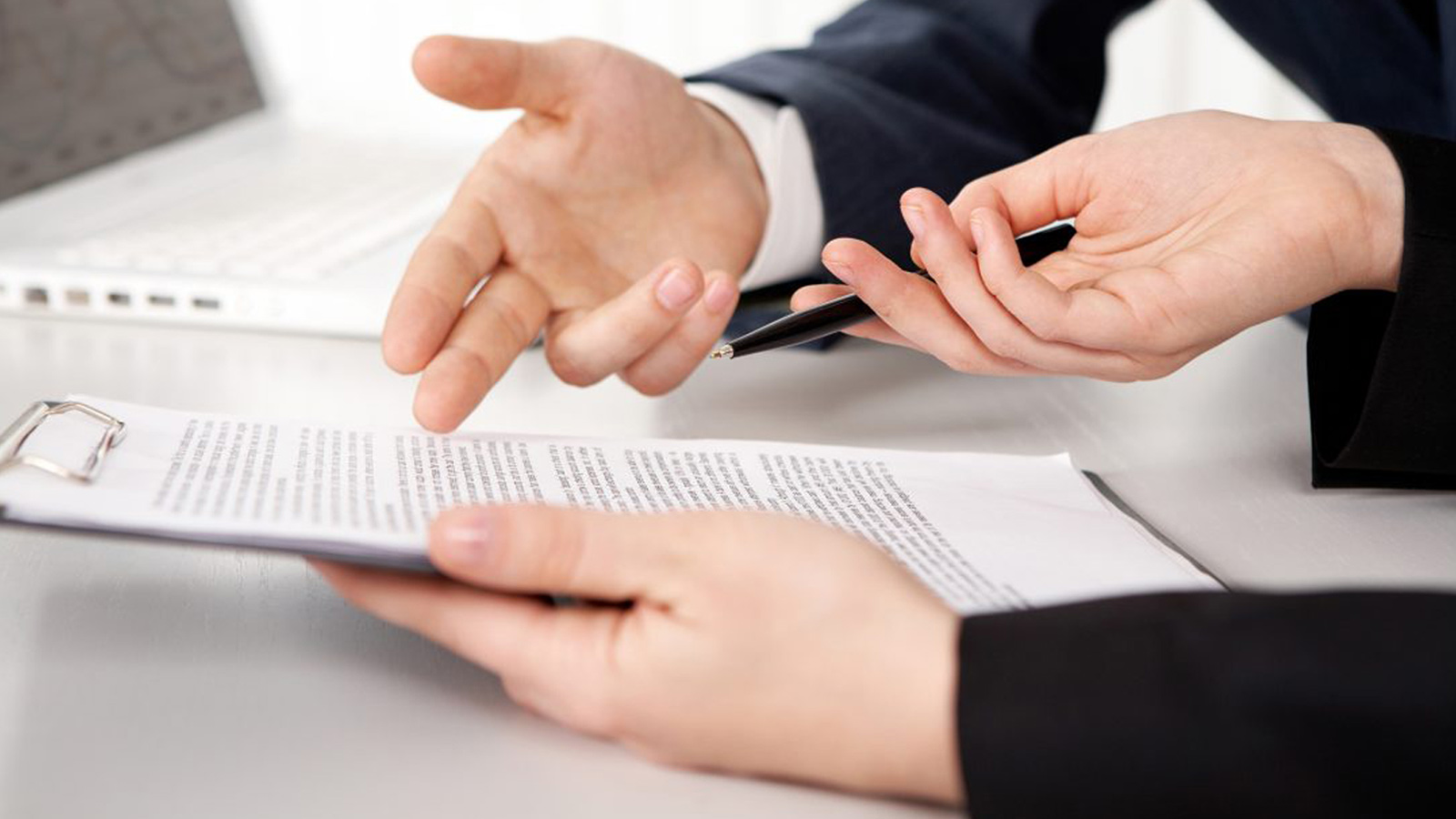 باگ‌های قراردادهای ملکی: چرا سند عادی همچنان در بازار مسکن رایج است