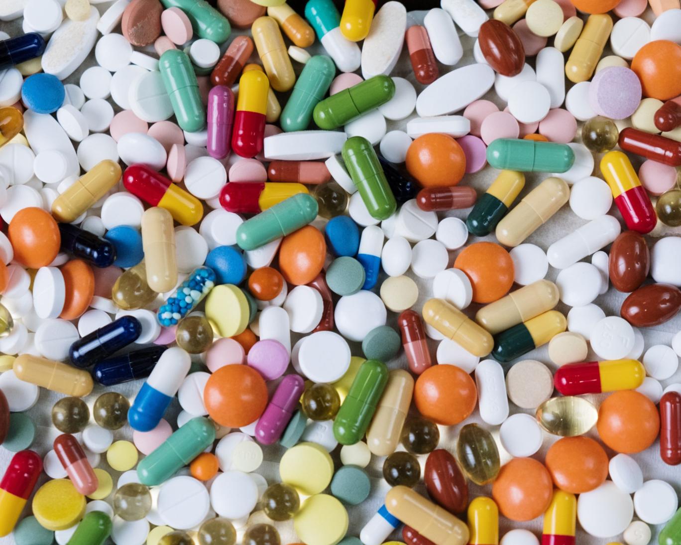 وقتی قرص‌ها درد می‌آفرینند؛ چرا برخی داروها مری را می‌سوزانند؟