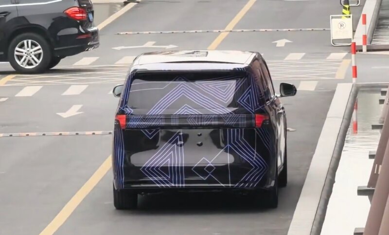 ایربگ‌های جانبی و کلاه ایمنی ۳۶۰ درجه؛ محافظتی جدید در تصادفات