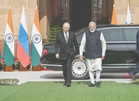 مودی در دوراهی ترامپ و پوتین