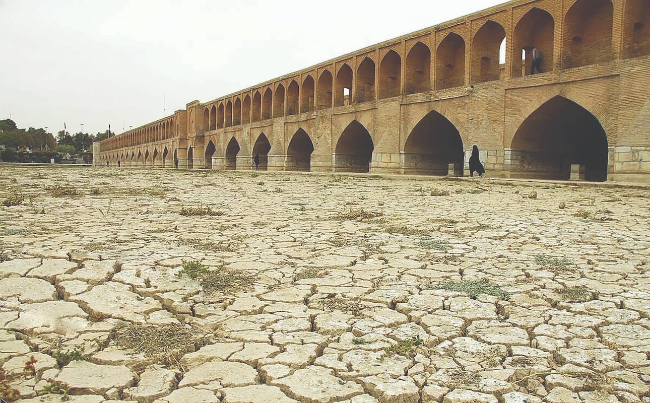 میراث لرزان نصف جهان