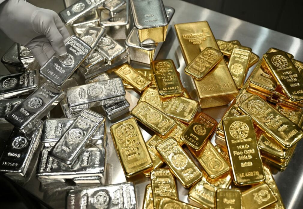 پیش‌بینی قیمت طلا و نقره در ۲۰۲۶؛ درخشش نقره با رشد ۱۶۱ درصدی ادامه دارد