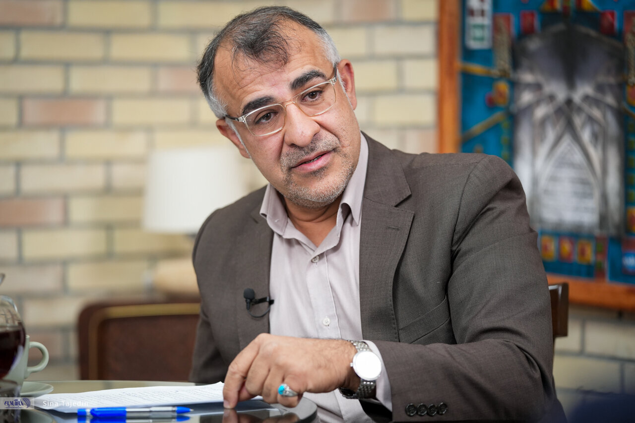 تمرکز بر کشف فرد فاسد کافی نیست؛ باید ریشه‌های پول کثیف خشک شود