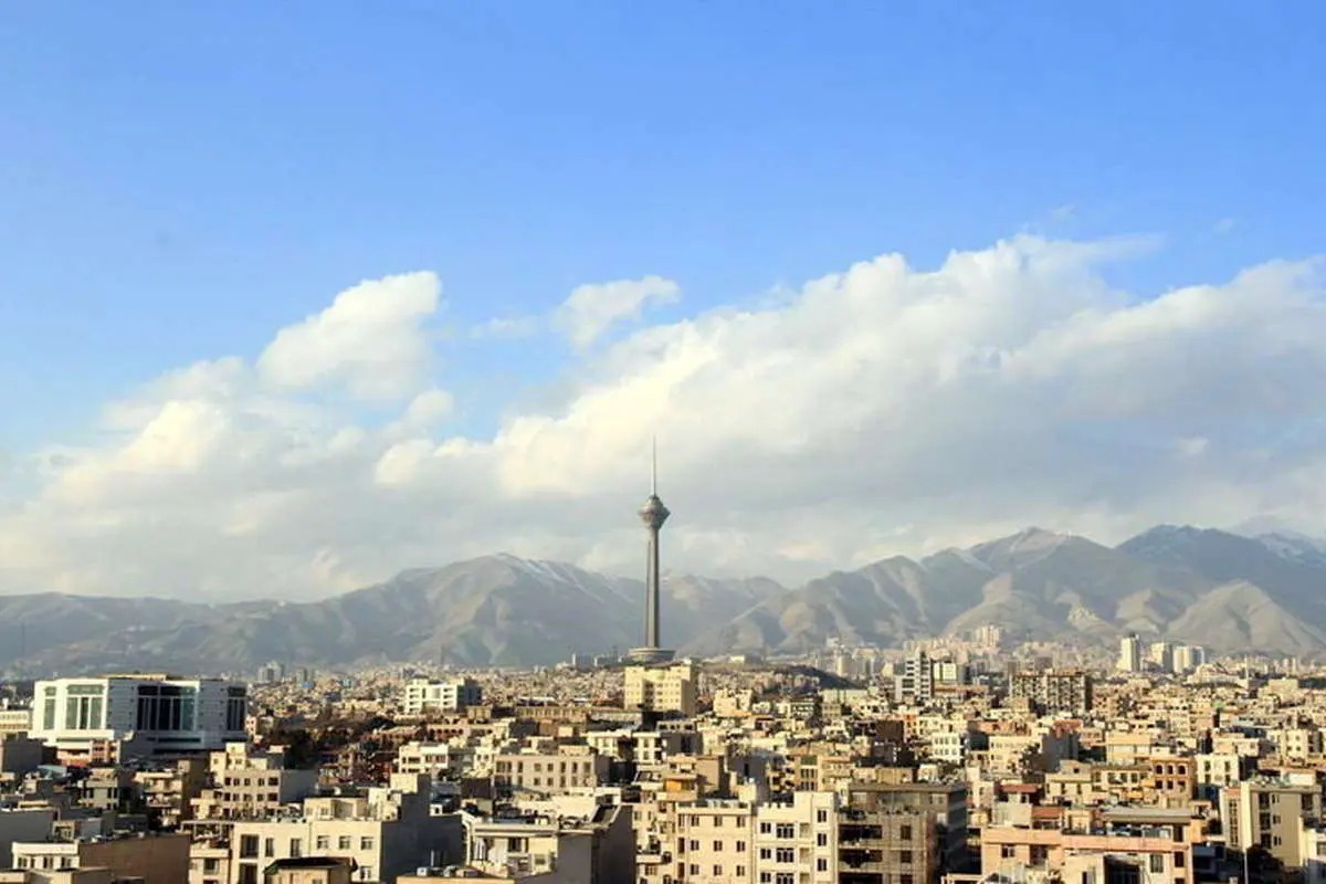 تهرانی‌ها منتظر باران نباشند؛ گرمای شهر ابرها را تبخیر می‌کند