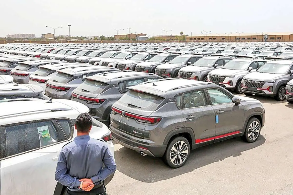 صدور مجوز دولت برای انتقال خودروهای خارجی به وزارت خارجه+جزئیات