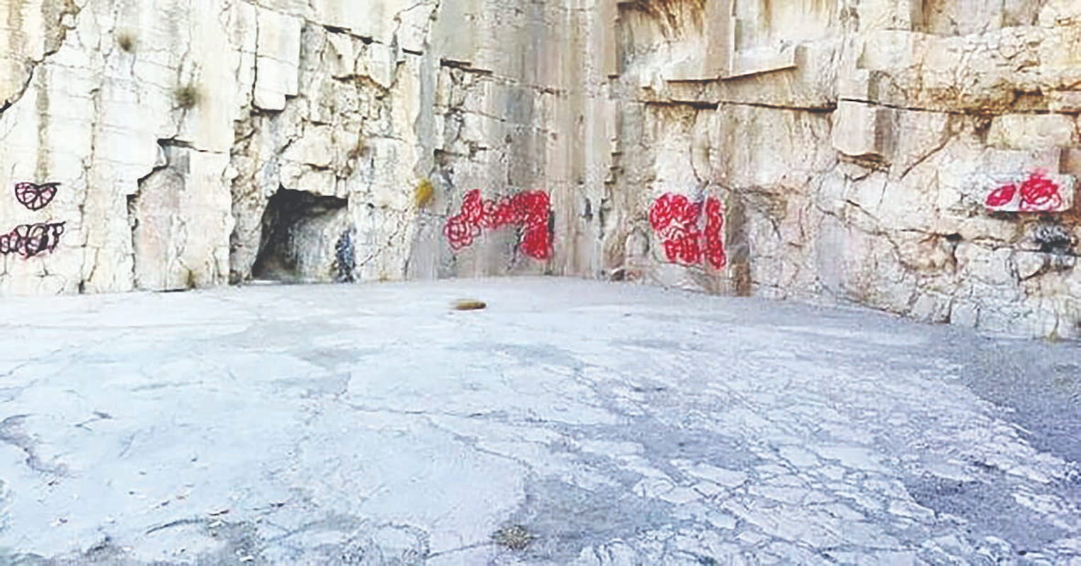 وضعیت اسفبار یادگار دوره هخامنشی