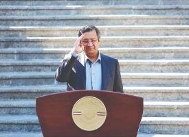 وعده کنترل تورم و مدیریت بازار ارز