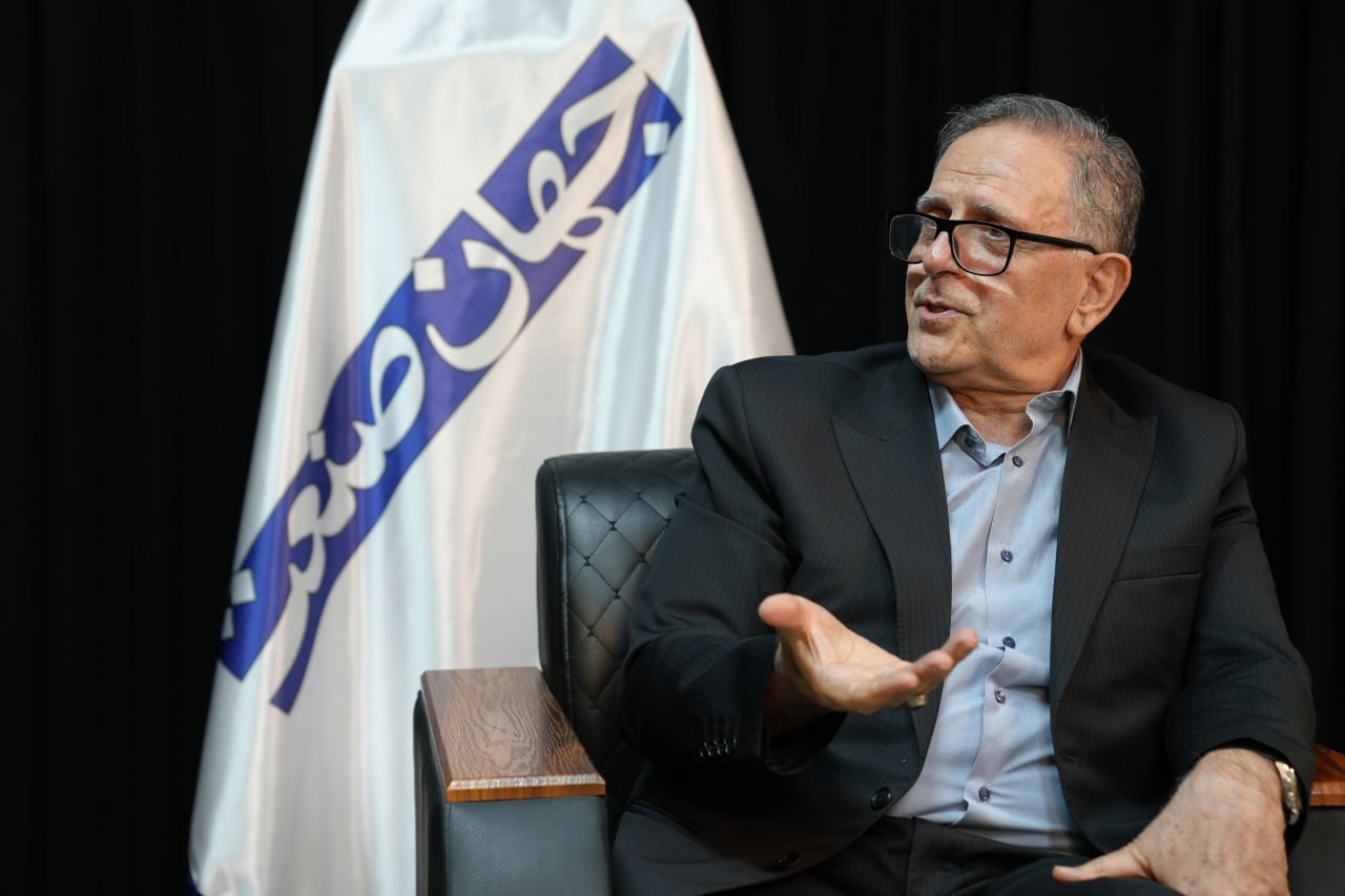 بانکداری، اجرای دستورات دولت نیست