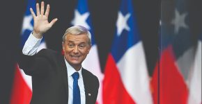 پیروزی راست از دنده چپ پیروزی راست از دنده چپ