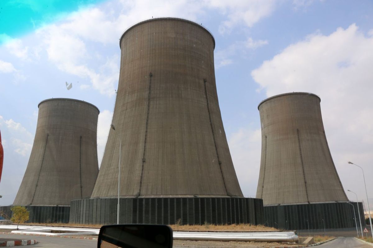 نیروگاه‌ها با مصرف دو برابر ذخیره؛ زمستان سختی در پیش است