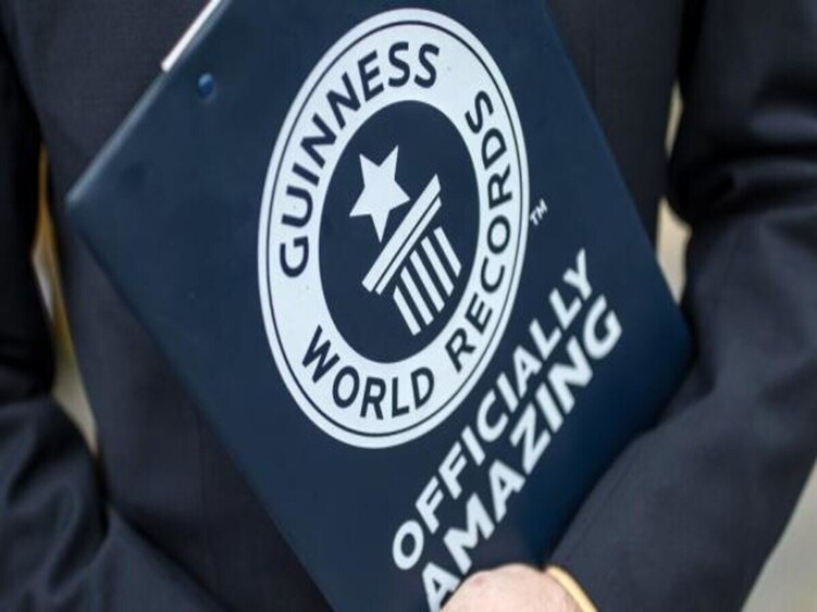 گینس اسرائیل را تحریم کرد