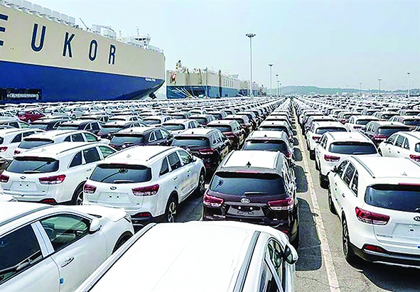 ۱۰۰‌هزار ثبت سفارش خودرو در انتظار تخصیص ارز