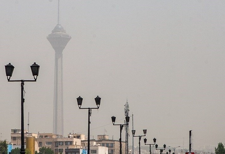 آلودگی هوا عقب‌نشینی کرد؛ مدارس تهران فردا باز می‌شوند؟