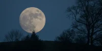 آخرین ابرماه ۱۴۰۴: گرگ زمستانی امشب درخشش بینظیرش را به نمایش میگذارد آخرین ابرماه ۱۴۰۴: گرگ زمستانی امشب درخشش بینظیرش را به نمایش میگذارد