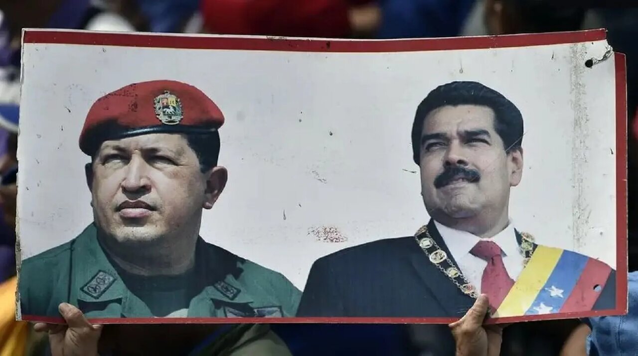 از ملی‌سازی نفت تا سوسیالیسم قرن ۲۱