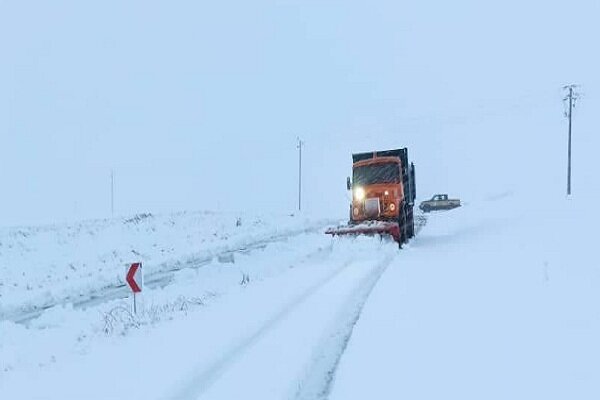 انسداد کندوان، سوادکوه و کیاسر به‌دلیل بارش سنگین برف