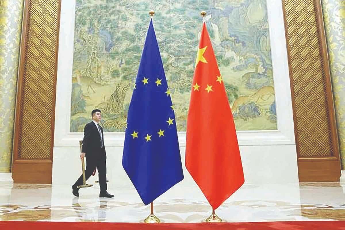 بروکسل دست‌ به‌ دامن پکن