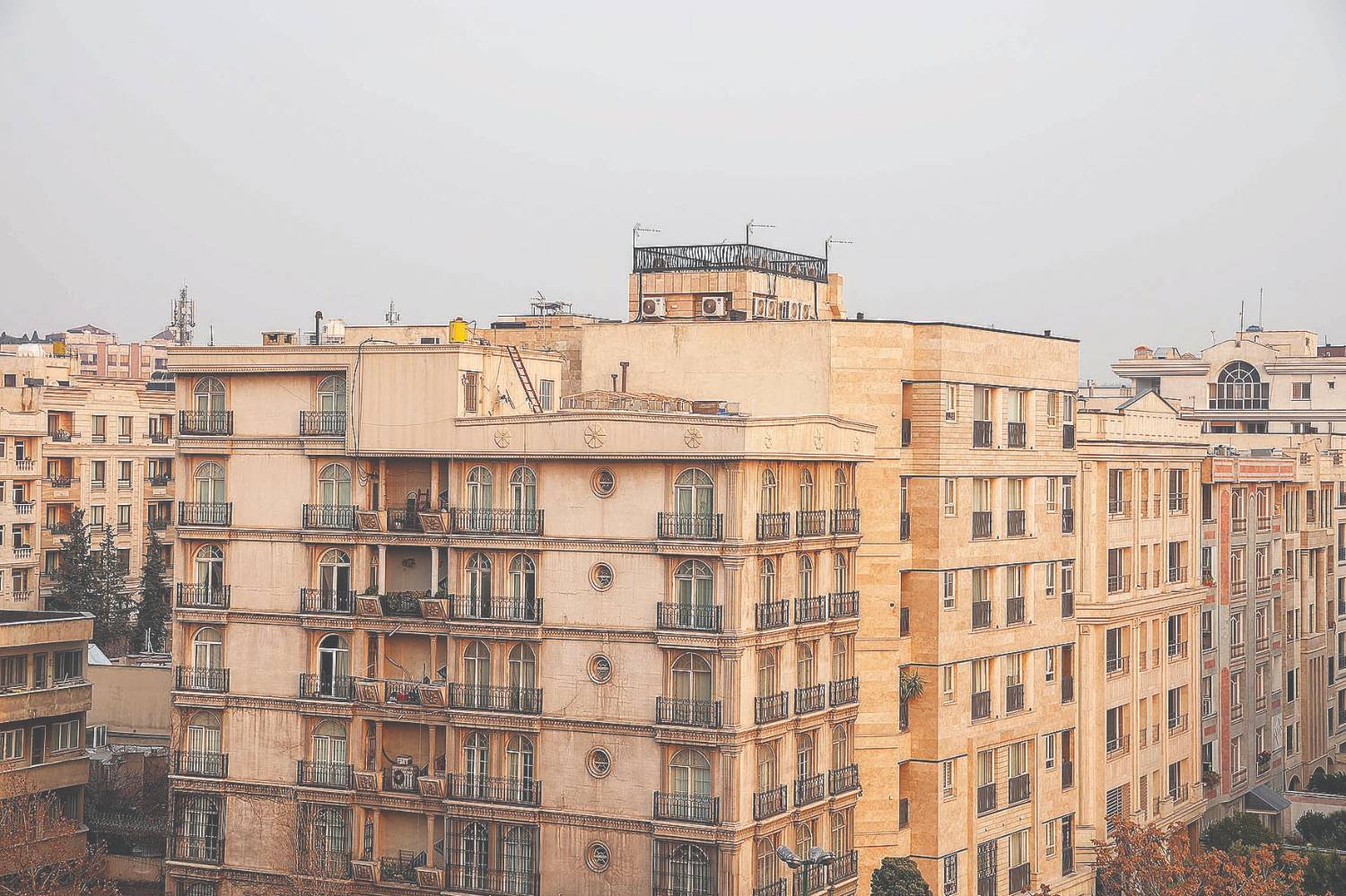 خروج اجباری مصرف‌کنندگان واقعی از مسکن