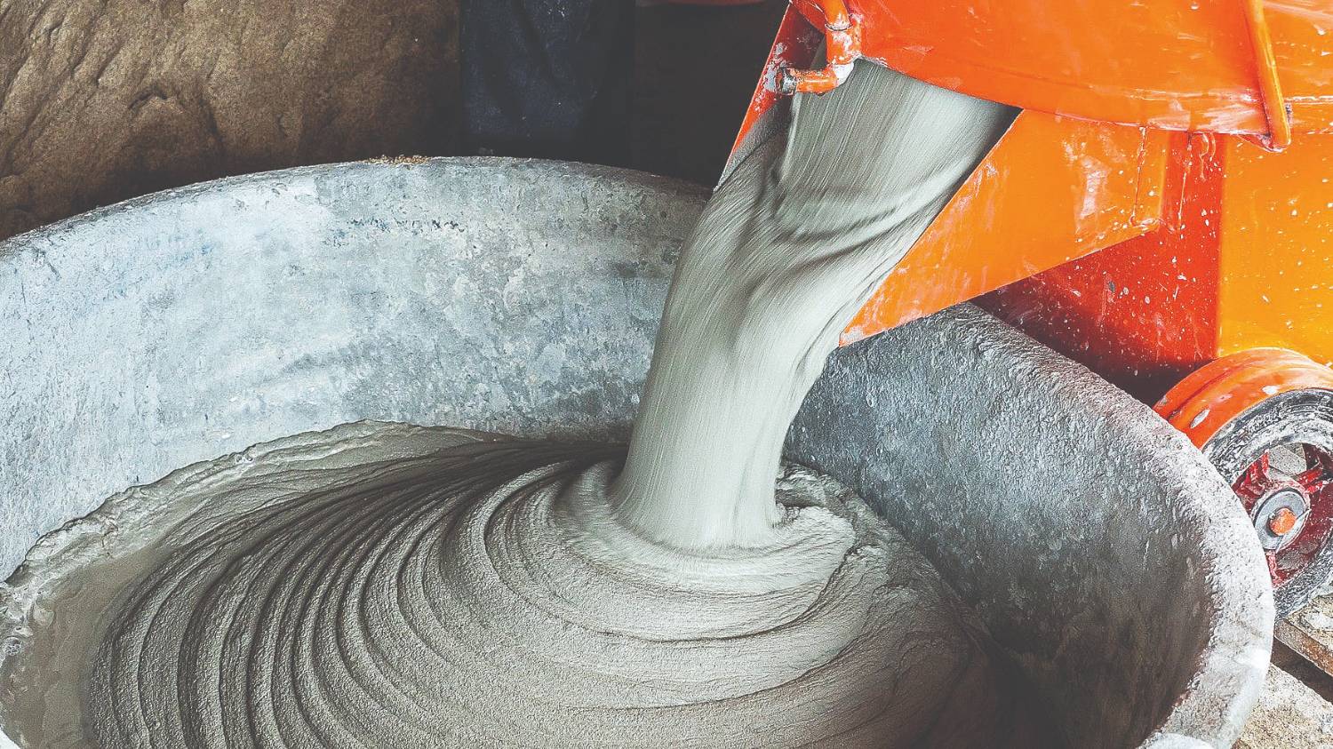 سیمان در منگنه!