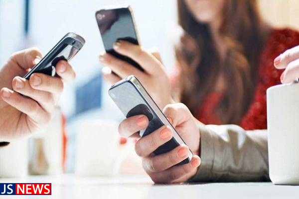استفاده از شبکه‌های اجتماعی برای کودکان زیر ۱۵ سال در فرانسه ممنوع شد