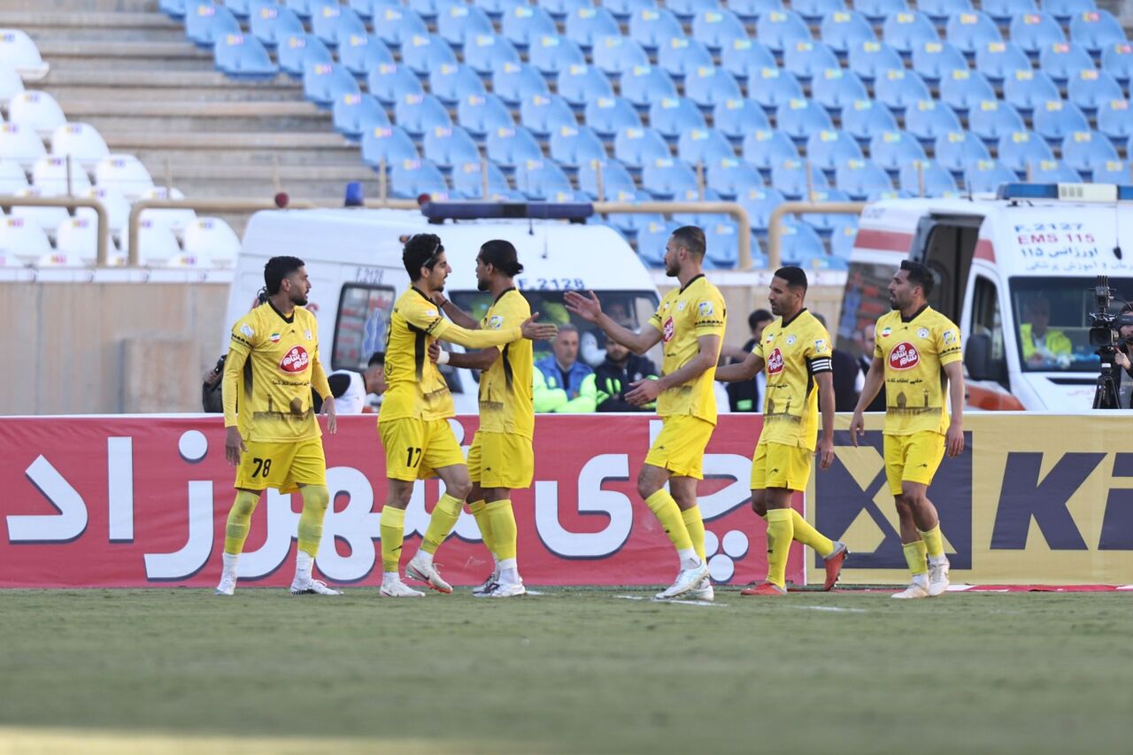 فجر سپاسی، پرسپولیس را در شیراز زمین‌گیر کرد