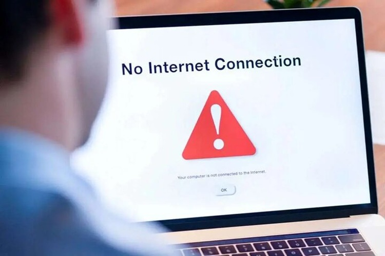 اینترنت قطع شد و نخبگان آماده مهاجرت؛ اقتصاد کشور در شوک