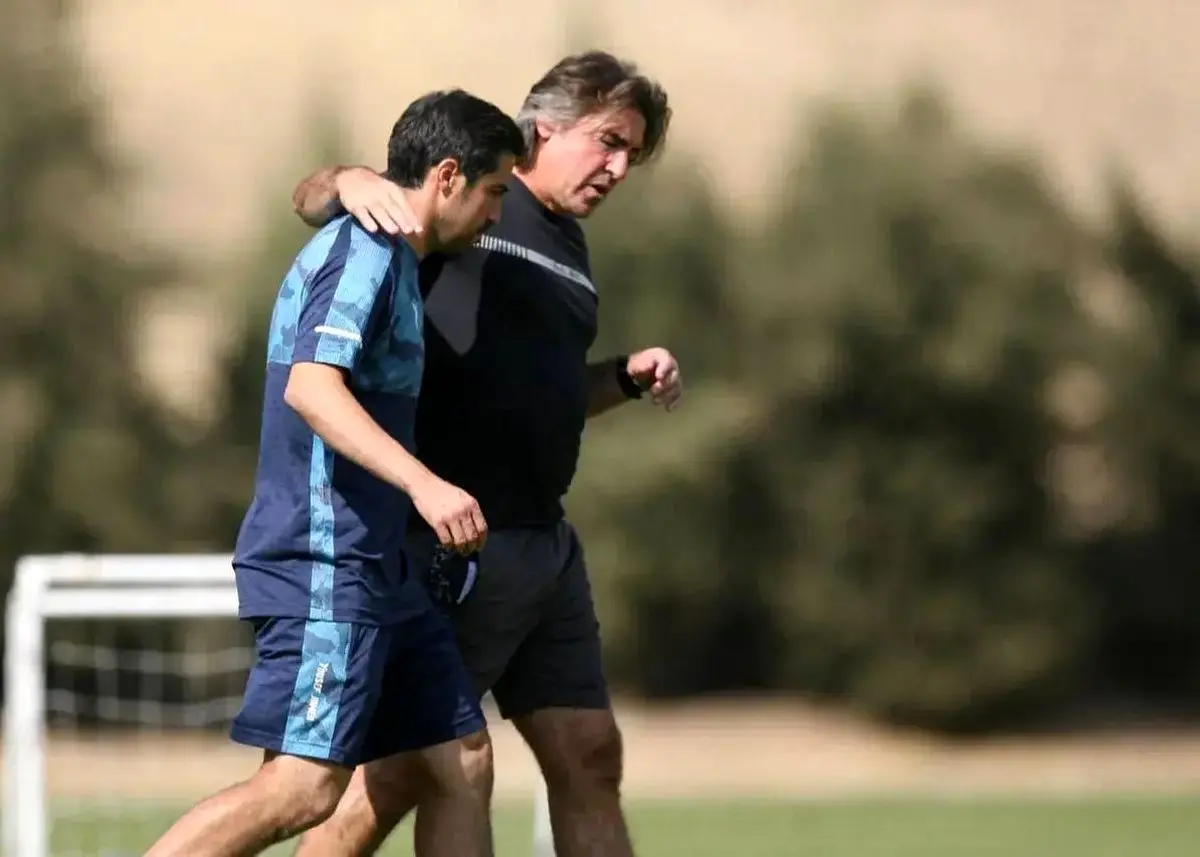 مربی استقلال در بین محرومان هفته هفدهم لیگ برتر