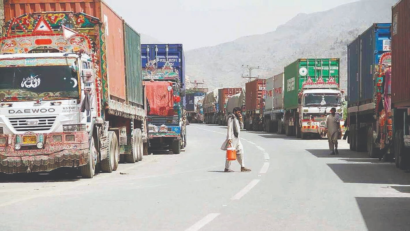 واردات ۳۰‌میلیون دلاری در مقابل صادرات ۲/‌‌۳‌میلیارد دلاری!