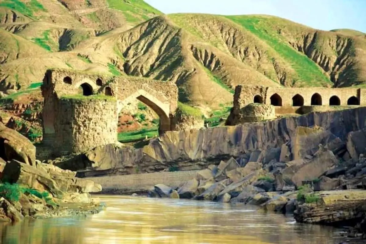 پلدختر و معمولان از غنی‌ترین و در عین حال کمتر