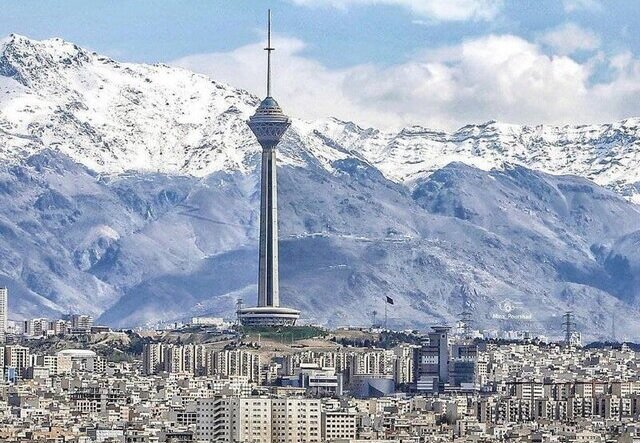 شاخص کیفیت هوای تهران ۵۰ شد؛ پایتخت در وضعیت سبز و پاک