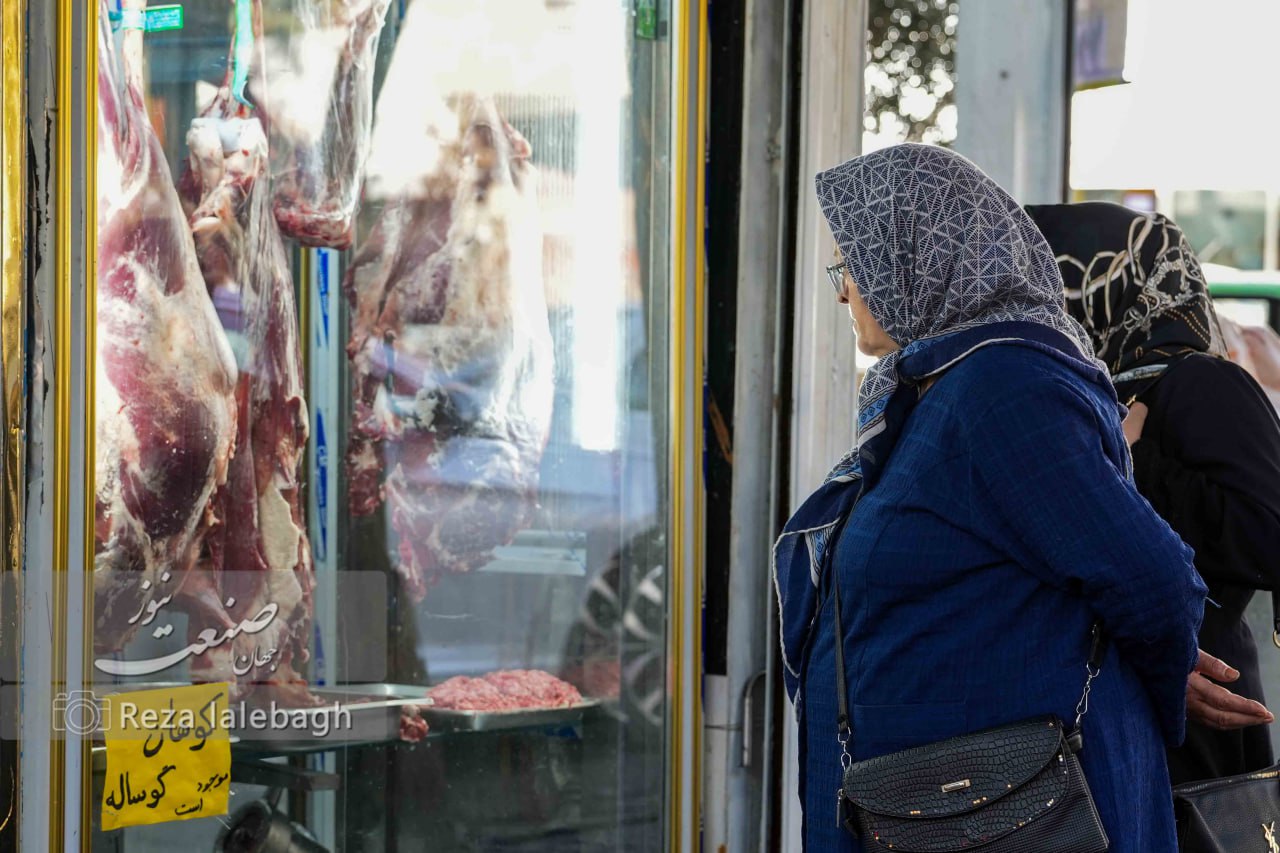 شوک ۸۰۰ هزار تومانی به بازار گوشت؛ حذف ارز ترجیحی تولید را تضعیف کرد