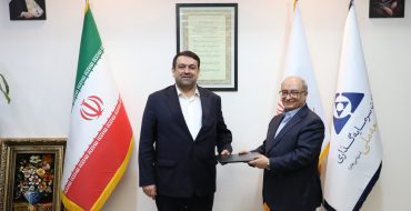 آئین تکریم و معارفه مدیرعامل و نایب‌رییس هیات‌مدیره گروه توسعه ملی برگزار شد