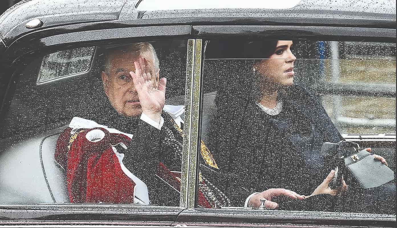 از کاخ سلطنتی تا بازداشتگاه