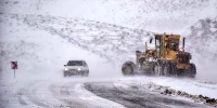 تغییر ناگهانی شرایط جادهای؛ بارش برف چند محور را مسدود کرد تغییر ناگهانی شرایط جادهای؛ بارش برف چند محور را مسدود کرد